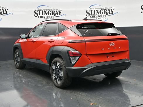 Used 2025 Hyundai Kona SEL FWD image 5