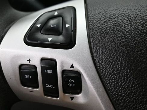 Used 2013 Ford Edge SE FWD image 17