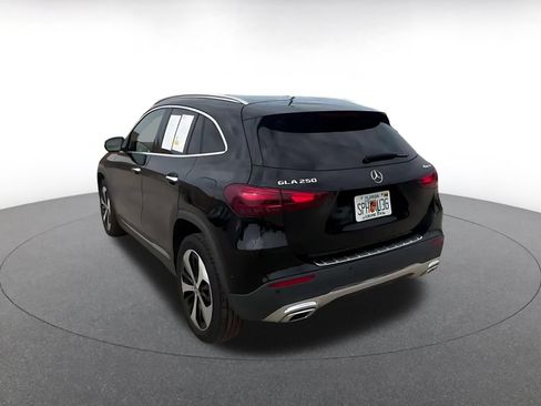 Used 2025 Mercedes-Benz GLA 250 4MATIC image 11
