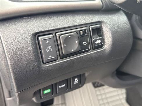 Used 2018 Nissan Sentra S FWD image 8