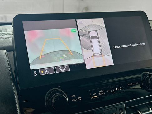 Used 2024 INFINITI QX80 Luxe image 23