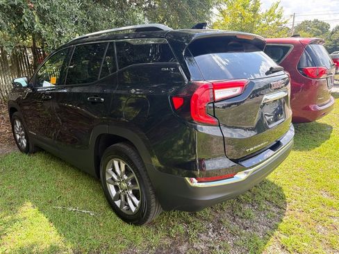 Used 2024 GMC Terrain SLT AWD/4WD image 4