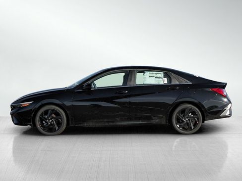 New 2026 Hyundai Elantra SEL Sport Premium FWD image 4