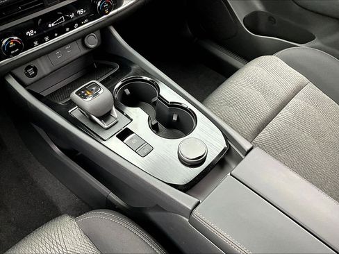 New 2026 Nissan Rogue SV AWD/4WD image 12