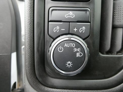 Used 2020 Chevrolet Silverado 1500 W/T w/ WT Value Package image 21