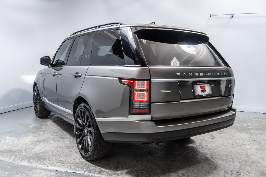 Used 2017 Land Rover Range Rover Supercharged AWD/4WD image 3