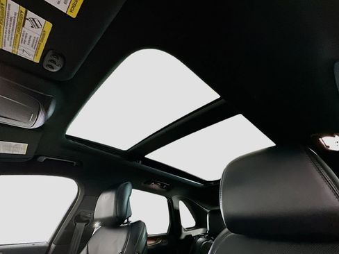 Used 2018 Lincoln MKC Reserve w/ Lincoln MKC Climate Package image 14