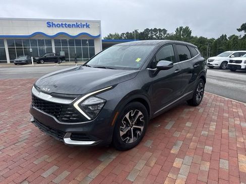 Used 2023 Kia Sportage EX FWD image 1