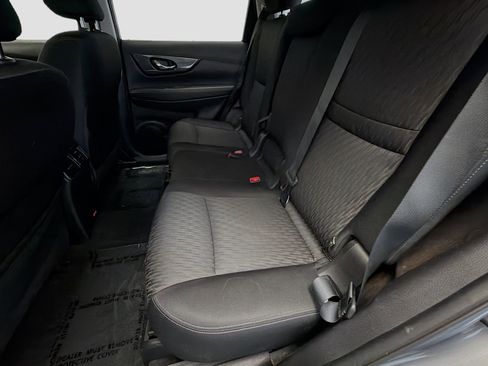Used 2019 Nissan Rogue SV FWD image 13