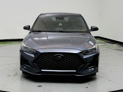 Used 2019 Hyundai Veloster Turbo FWD image 2
