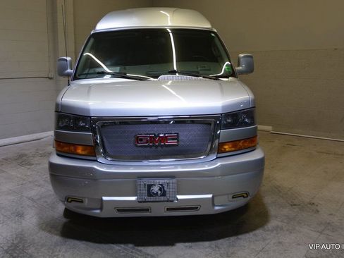 Used 2020 GMC Savana 2500 Extended w/ Enhanced Convenience Package image 5