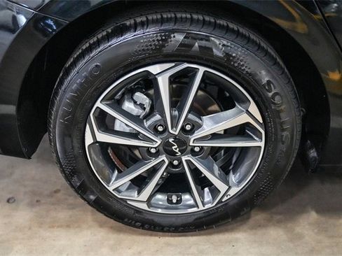 Certified 2024 Kia Forte LXS image 12