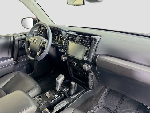 Certified 2020 Toyota 4Runner TRD Off-Road Premium w/ Moonroof Package AWD/4WD image 32