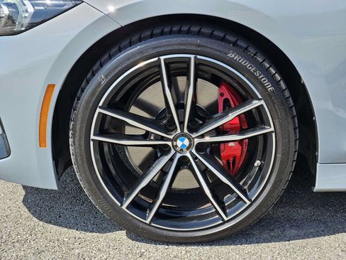 Used 2024 BMW 330i Sedan w/ M Sport Package RWD image 9
