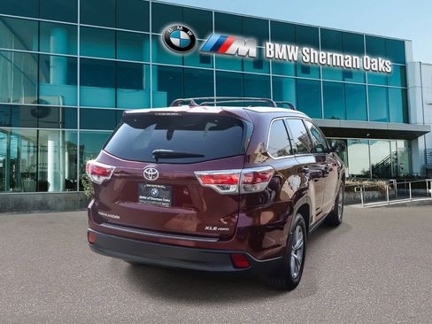Used 2015 Toyota Highlander XLE AWD/4WD image 6