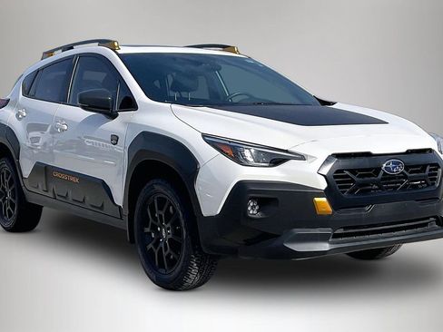 Used 2025 Subaru Crosstrek 2.5i Wilderness w/ Crosstrek Mirror Package image 1