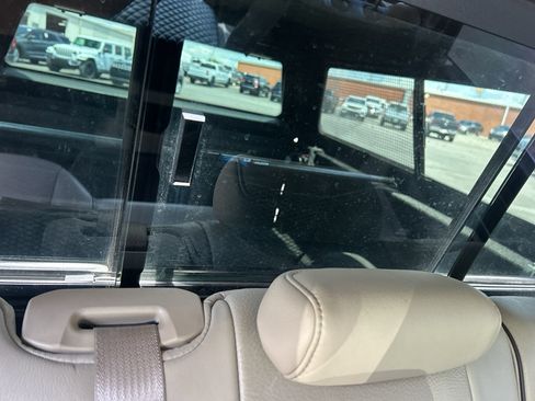 Used 2018 RAM 1500 Laramie Longhorn w/ Longhorn Southfork Package AWD/4WD image 16