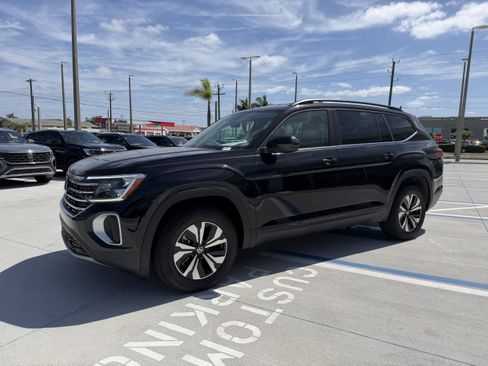 New 2026 Volkswagen Atlas SE image 7