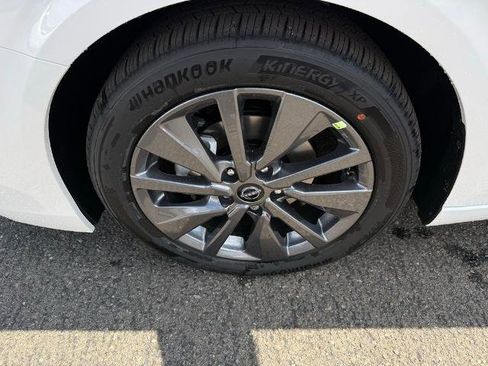 New 2026 Nissan Sentra SL w/ Floor Mat Package FWD image 9