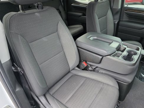 Used 2023 GMC Sierra 1500 Elevation image 31