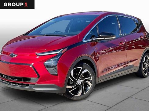 Used 2022 Chevrolet Bolt LT w/ Infotainment Package image 1