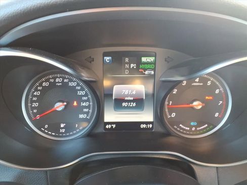 Used 2019 Mercedes-Benz GLC 350e GLC 350e image 24