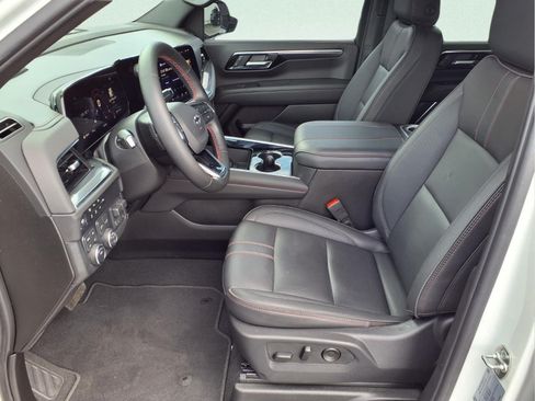 Used 2025 Chevrolet Tahoe RST w/ Comfort Package AWD/4WD image 19