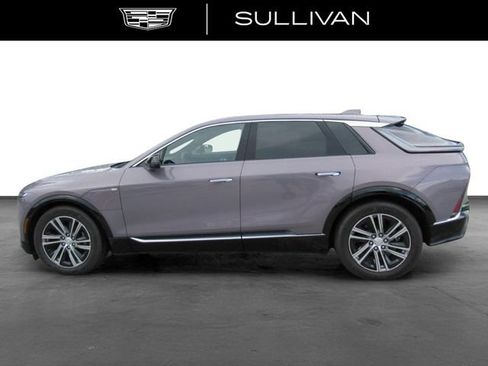 Certified 2024 Cadillac Lyriq Luxury RWD image 6