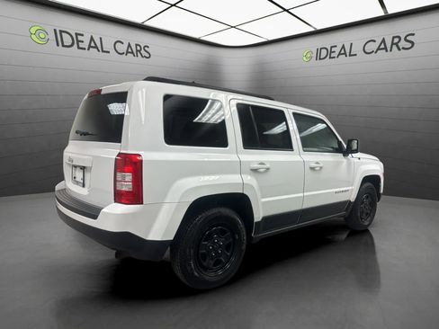 Used 2016 Jeep Patriot Sport w/ Power Value Group FWD image 5