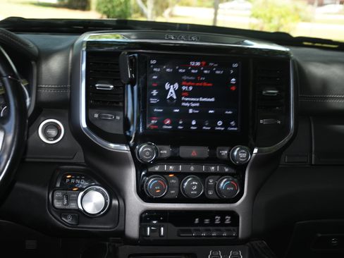 Used 2021 RAM 1500 Laramie AWD/4WD image 17