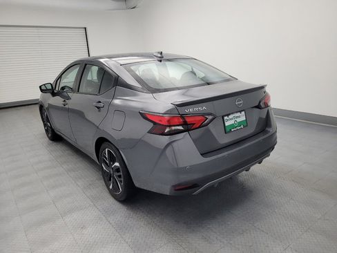 Used 2024 Nissan Versa SR FWD image 5