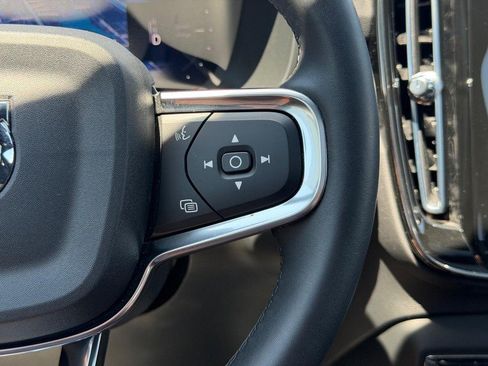 Certified 2023 Volvo XC40 Recharge Plus AWD/4WD image 18