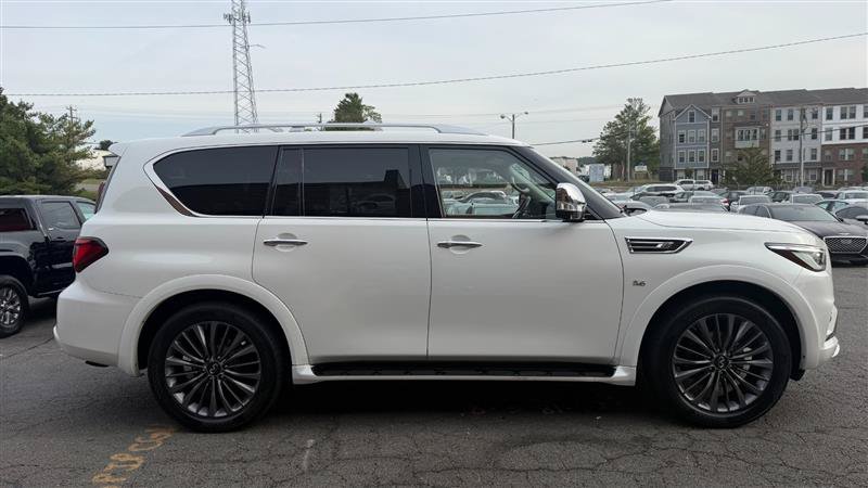 Used 2018 INFINITI QX80 4WD w/ Deluxe Technology Package image 4