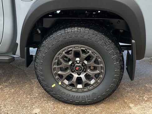 New 2026 Nissan Frontier PRO-4X image 11