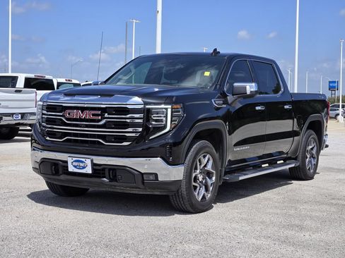 Used 2026 GMC Sierra 1500 SLT AWD/4WD image 3