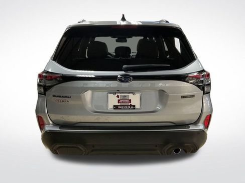 Used 2025 Subaru Forester Touring image 11