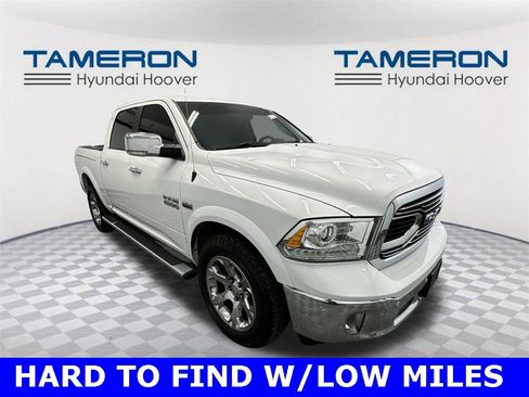 Used 2017 RAM 1500 Laramie w/ Convenience Group image 7