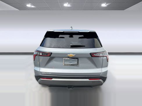 Used 2025 Chevrolet Equinox LT image 9