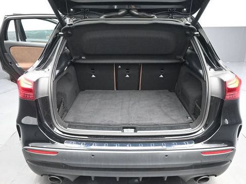 Used 2025 Mercedes-Benz GLA 35 AMG 4MATIC image 23