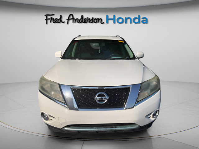 Used 2015 Nissan Pathfinder SV FWD image 2