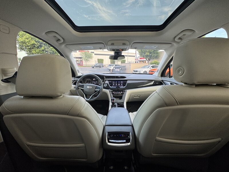 Used 2020 Cadillac XT6 Premium Luxury AWD/4WD image 36