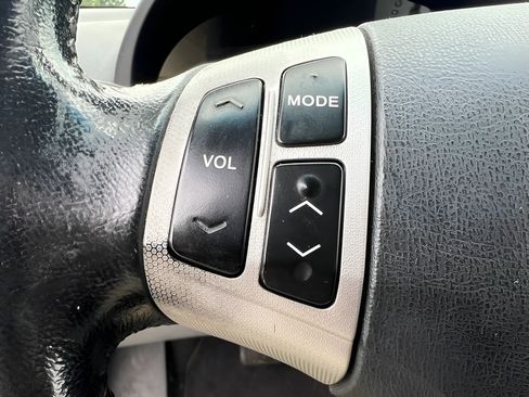 Used 2008 Hyundai Elantra GLS FWD image 17