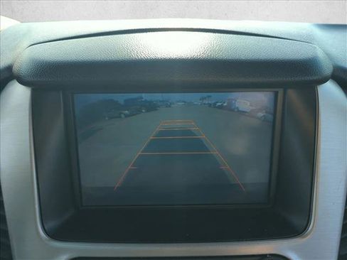 Used 2015 GMC Yukon XL SLT w/ Open Road Package image 12