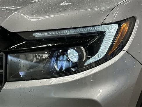 Certified 2025 Honda Passport TrailSport image 32