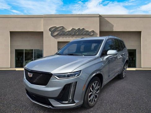 Certified 2024 Cadillac XT6 Sport w/ Platinum Package AWD/4WD image 11