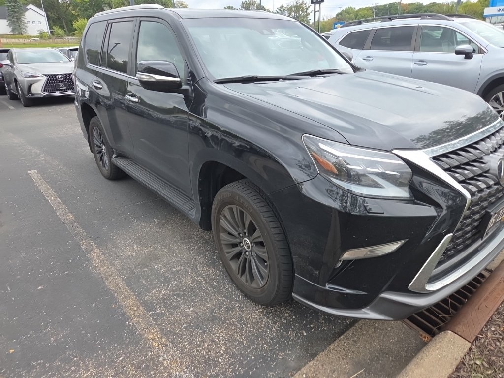 Used 2023 Lexus GX 460 Premium w/ Accessory Package AWD/4WD image 22