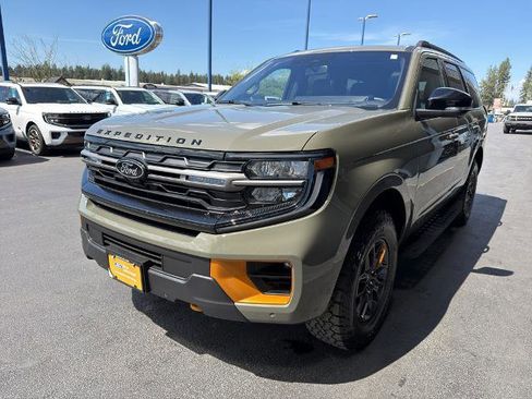Certified 2025 Ford Expedition Tremor AWD/4WD image 3