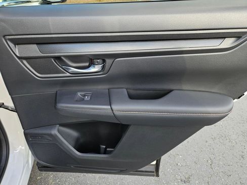 Used 2024 Honda CR-V Sport image 16