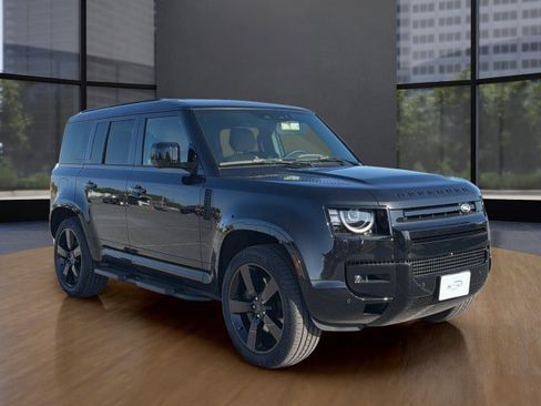 New 2026 Land Rover Defender 110 X-Dynamic SE image 10