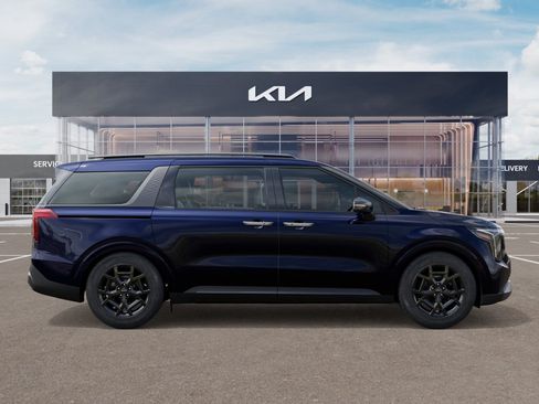 New 2027 Kia Carnival EX FWD image 7